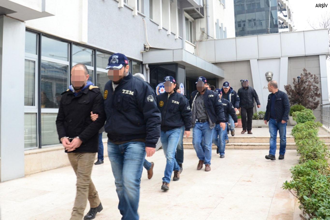 20 ilde 22 muvazzaf asker FETÖ'den gözaltına alındı